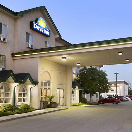 Days Inn By Wyndham Steinbach Kültér fotó