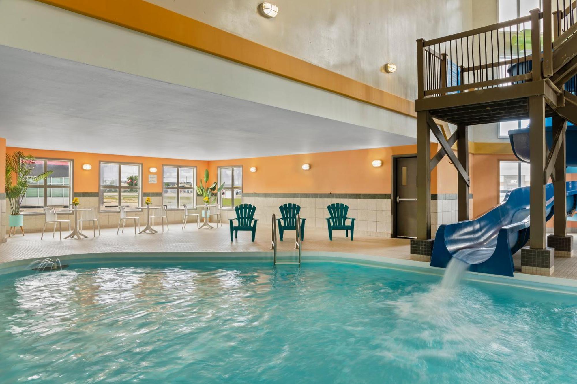 Days Inn By Wyndham Steinbach Kültér fotó
