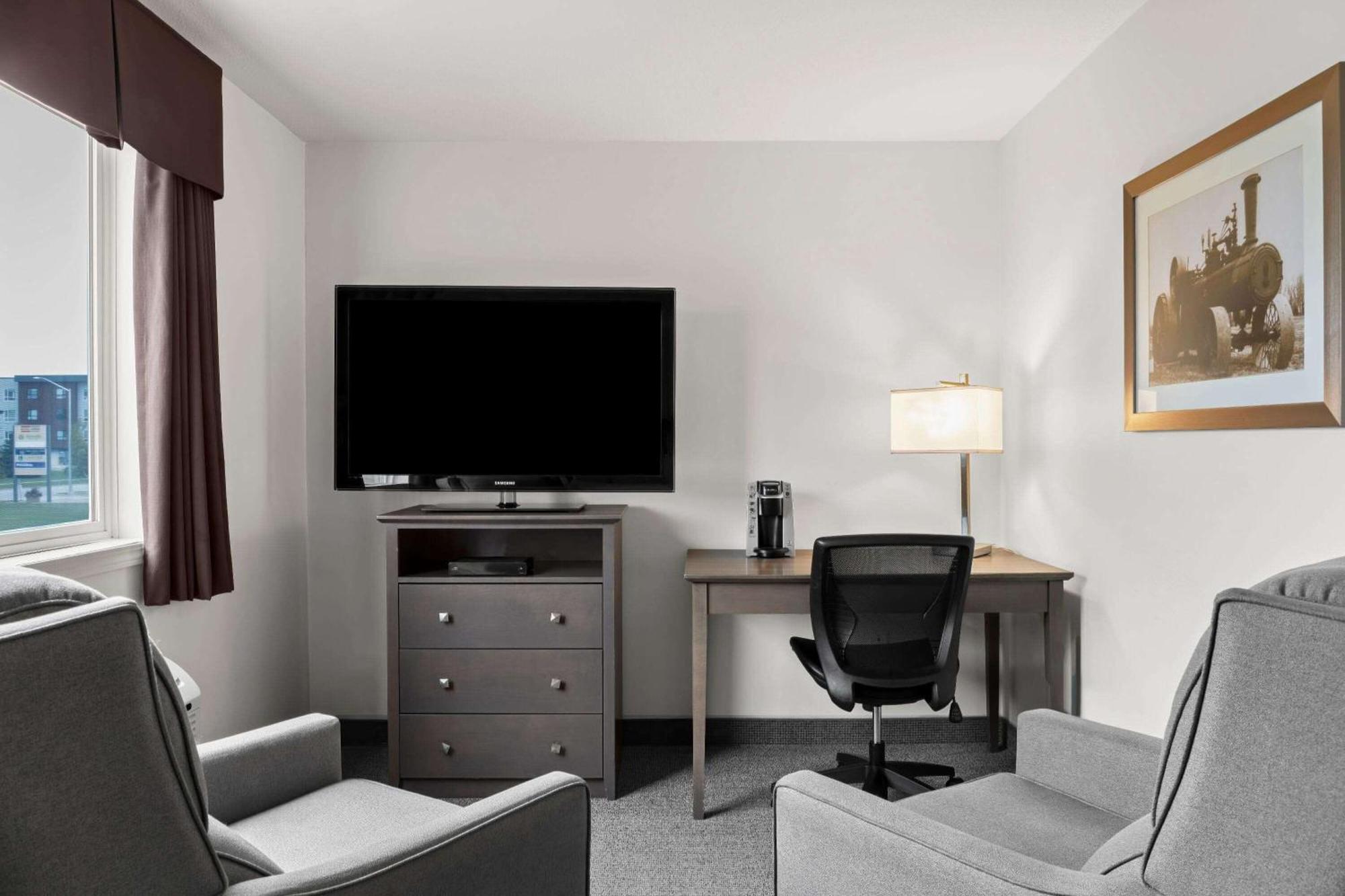 Days Inn By Wyndham Steinbach Kültér fotó
