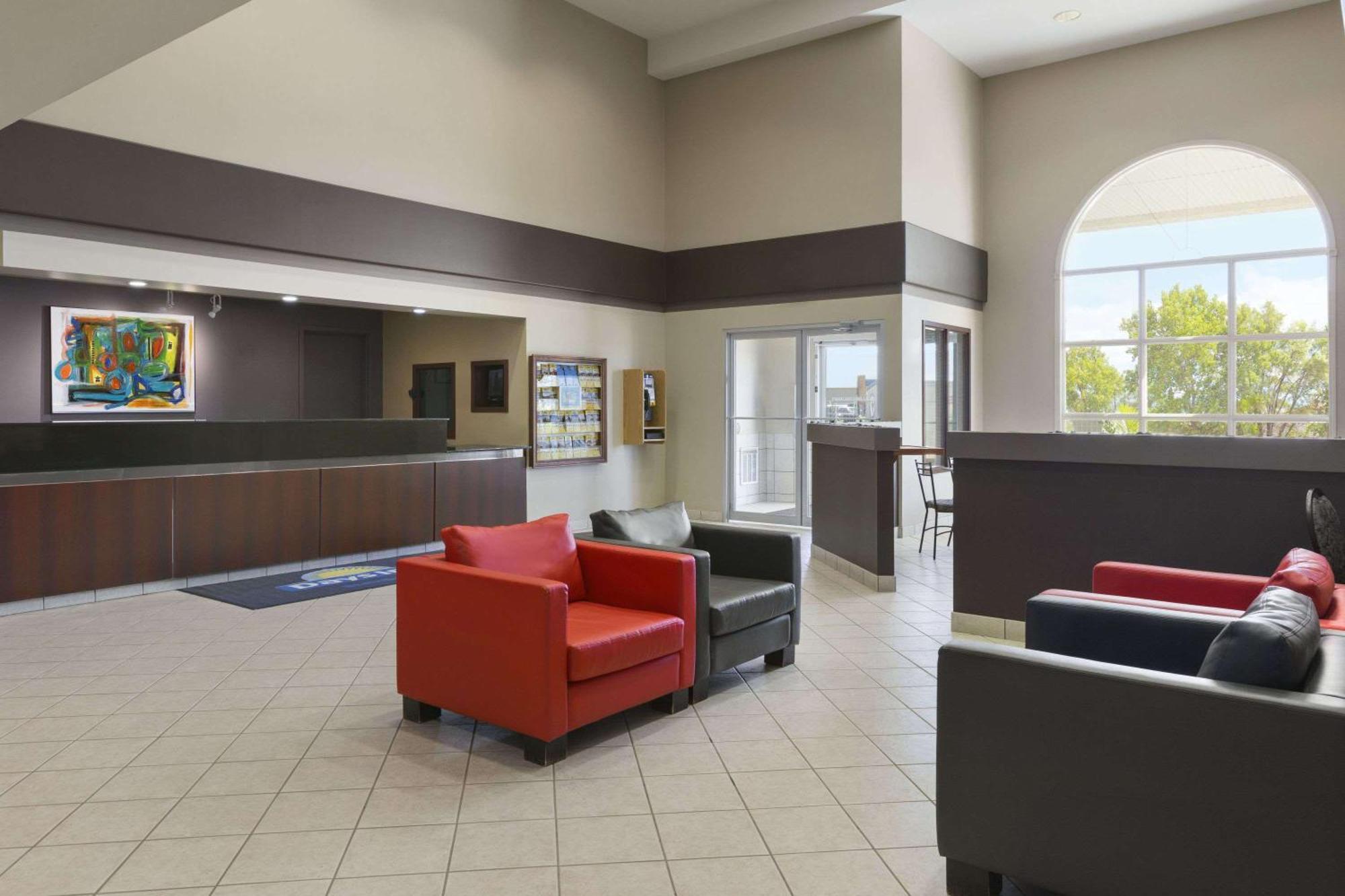 Days Inn By Wyndham Steinbach Kültér fotó